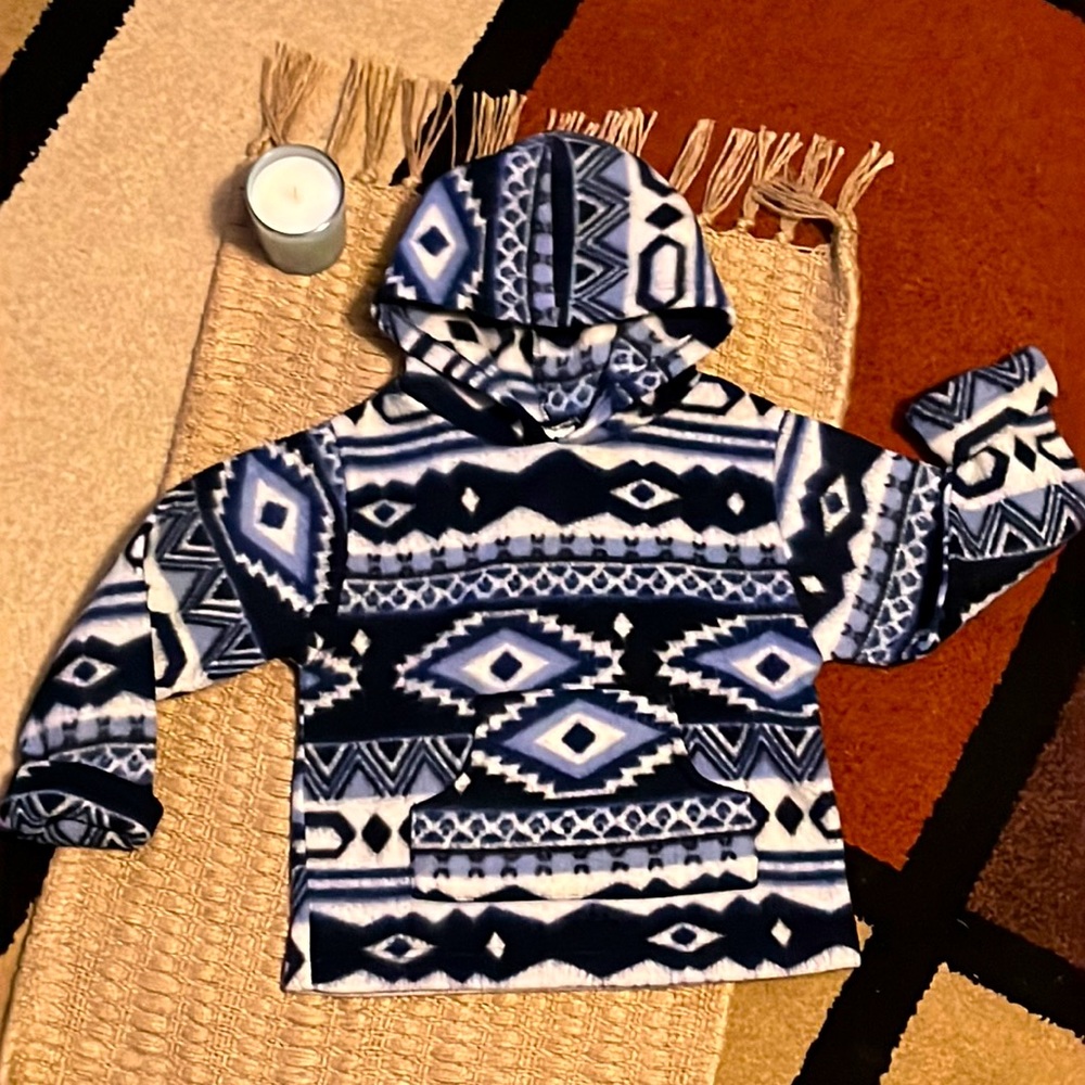 ✨Hooded 3T Girls Aztec designed sweatshirt / Royal blue / light blue/ white